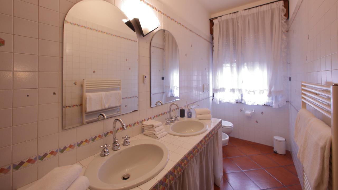 B&B Domus シルミオーネ エクステリア 写真